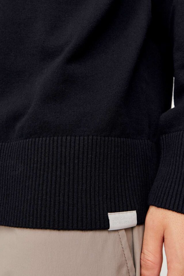 JCOCOLLECTIVE KNIT CREW NECK