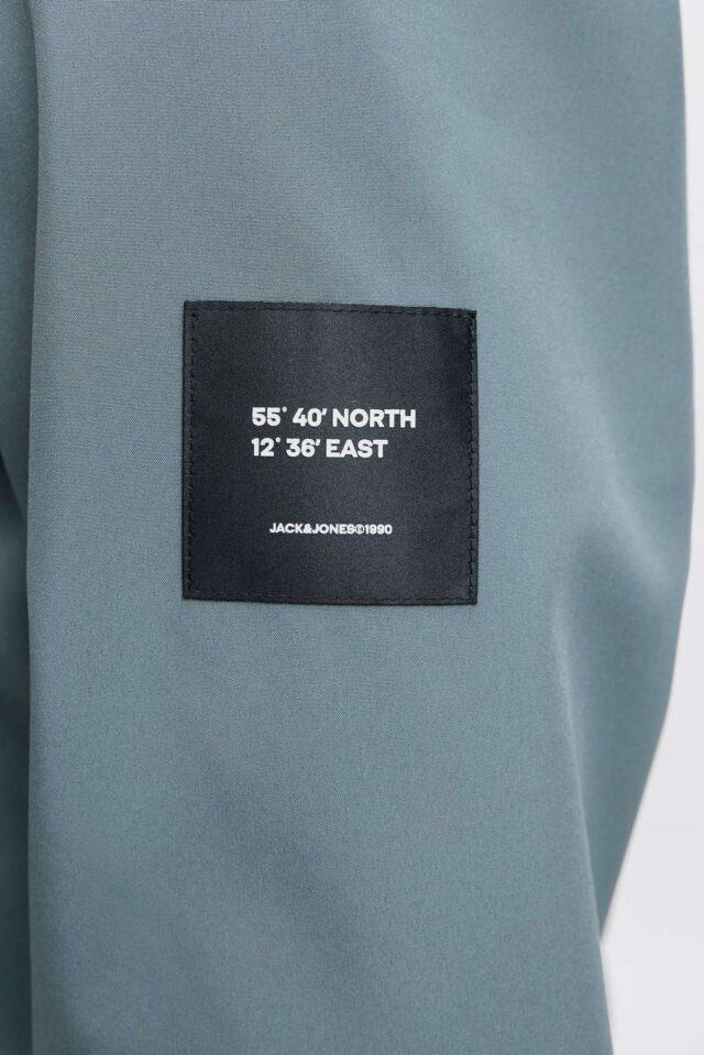 FallWinter2023_4868294_12236300_5-jackjones