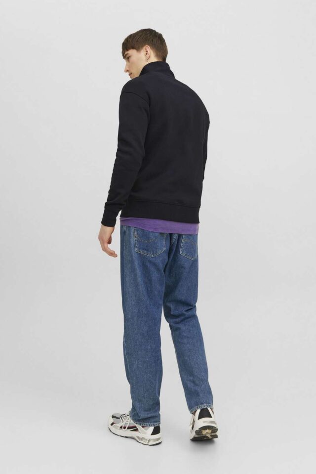 FallWinter2023_black_12241777_3-jackjones