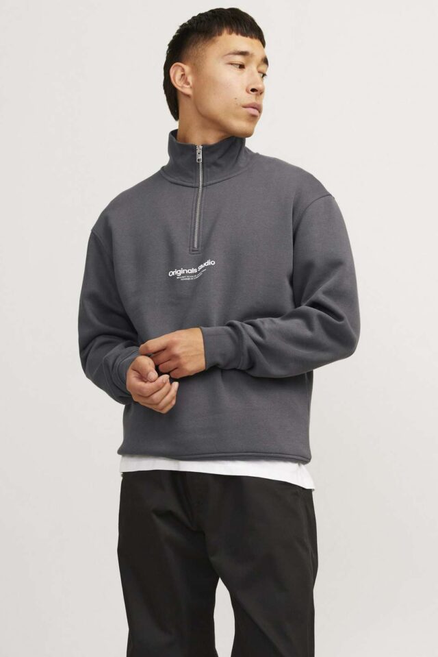 FallWinter2023_iron-gate_12241777_2-jackjones