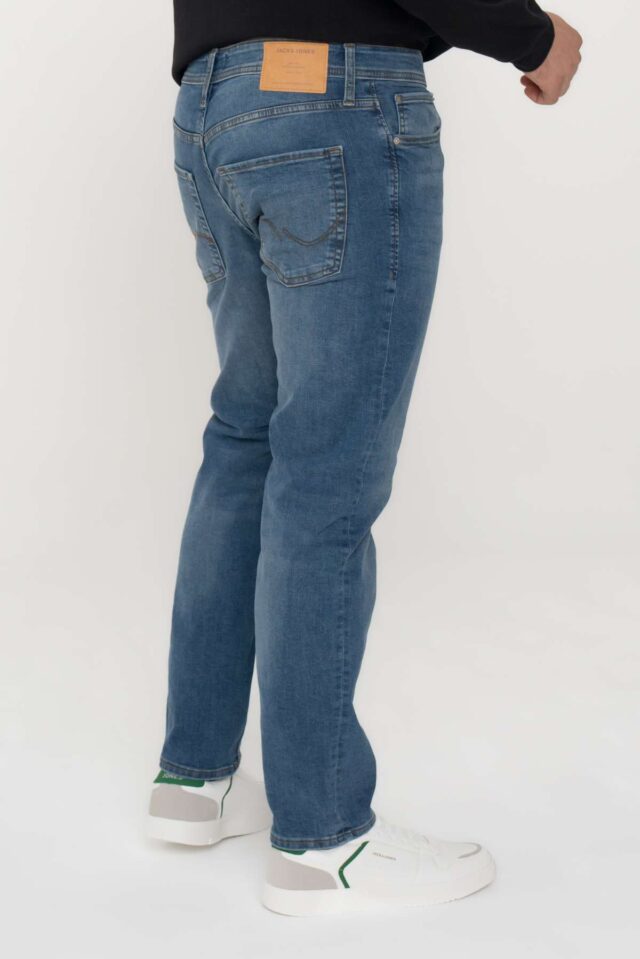 FallWinter2024_4355611_12246914_3-jackjones