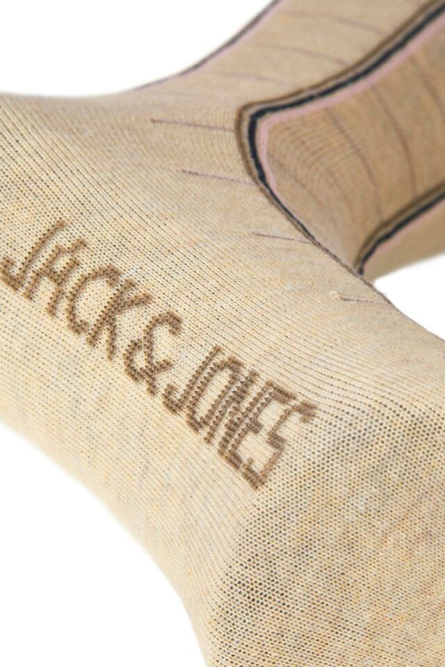 FallWinter2024_4590834_12264036_6-jackjones