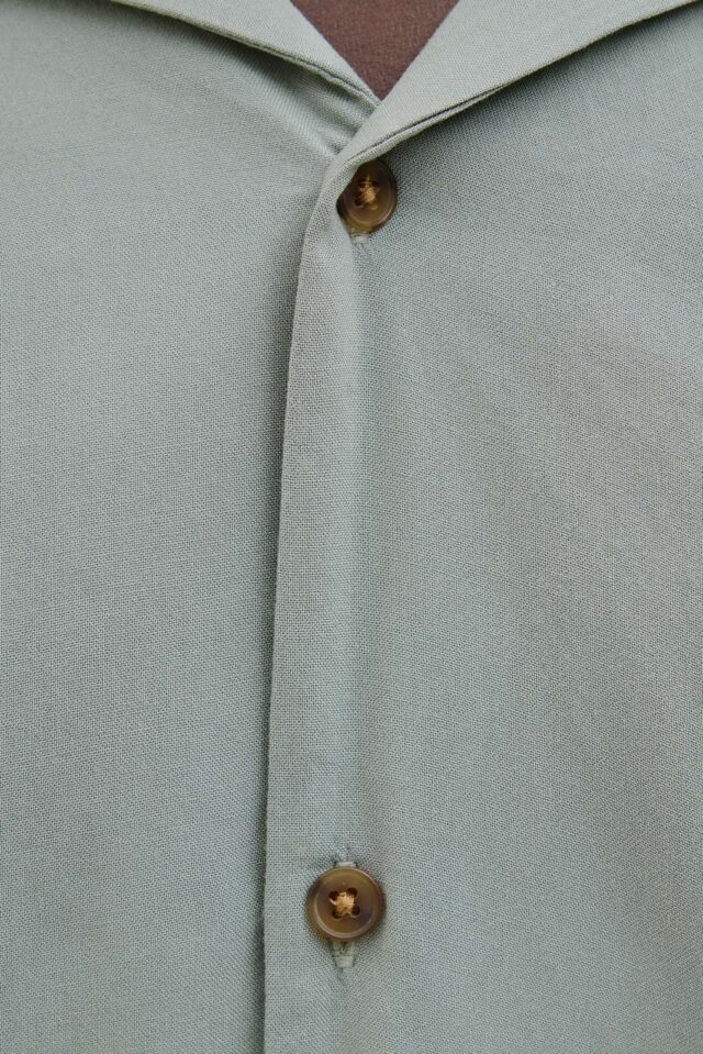 JJEJEFF SOLID RESORT SHIRT S/S SN