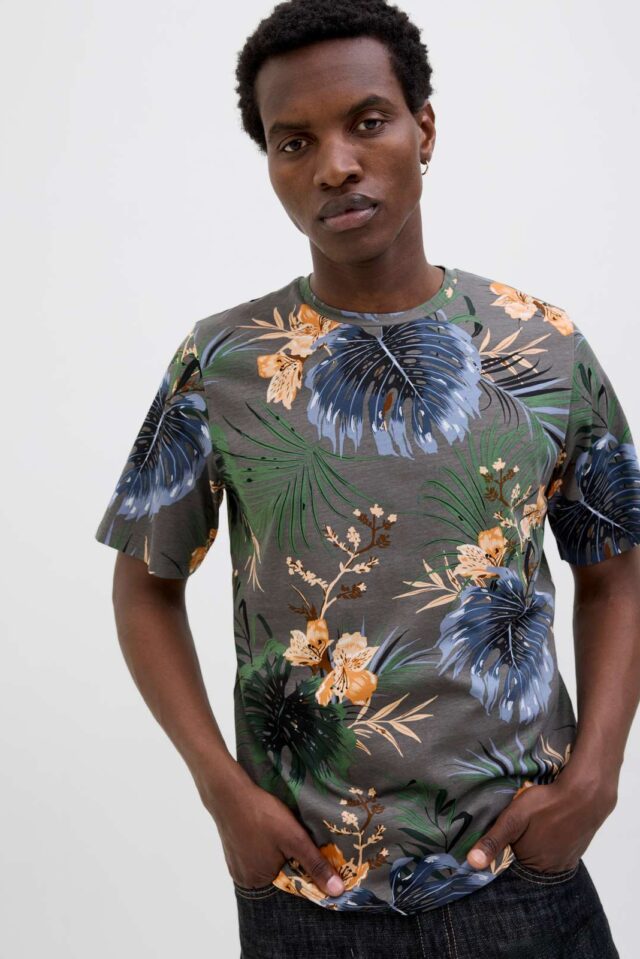 JJHAWAII AOP TEE SS CREW NECK