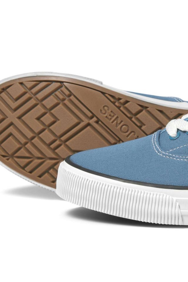 All-Year_3798960_12201283_3-jackjones