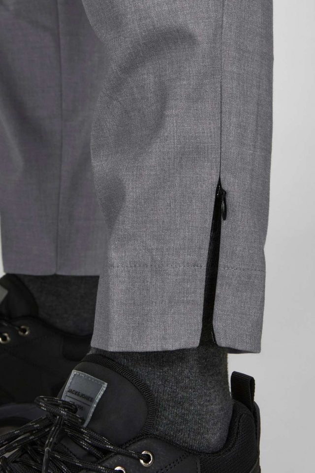 FallWinter2021_3735120_12197656_3-jackjones