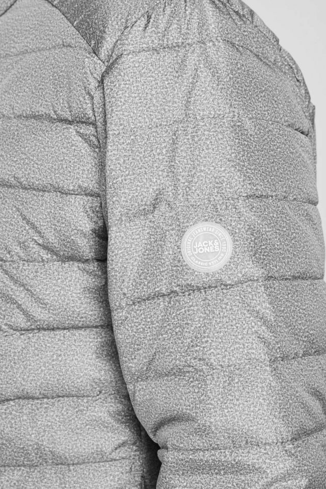 FallWinter2022_3770193_12200410_5-jackjones