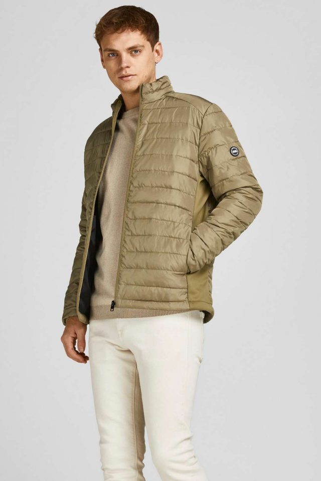 FallWinter2022_3770201_12200410_5-jackjones