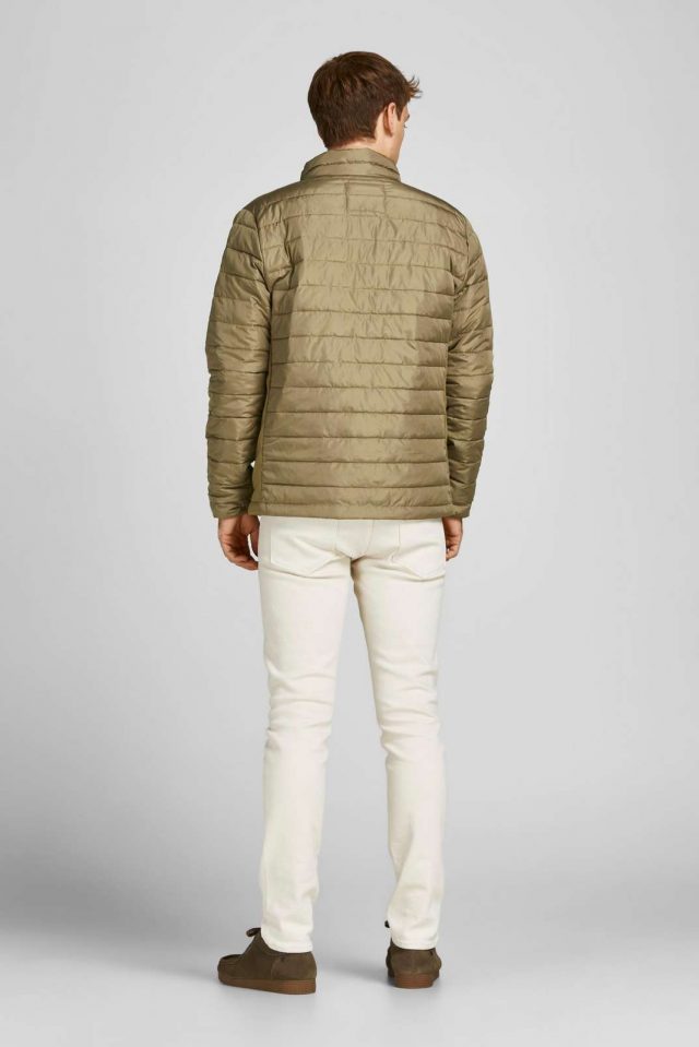 FallWinter2022_3770201_12200410_6-jackjones