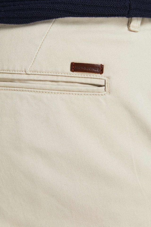 FallWinter2022_3802678_12202910_7-jackjones