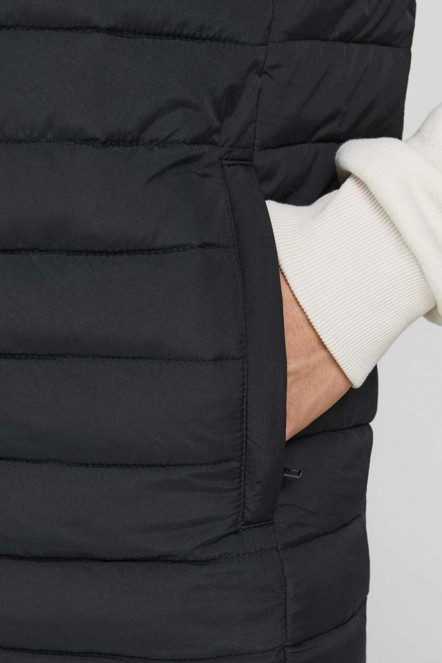 FallWinter2022_3900187_12211132_5-jackjones