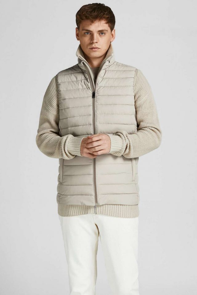 FallWinter2022_3900188_12211132_2-jackjones