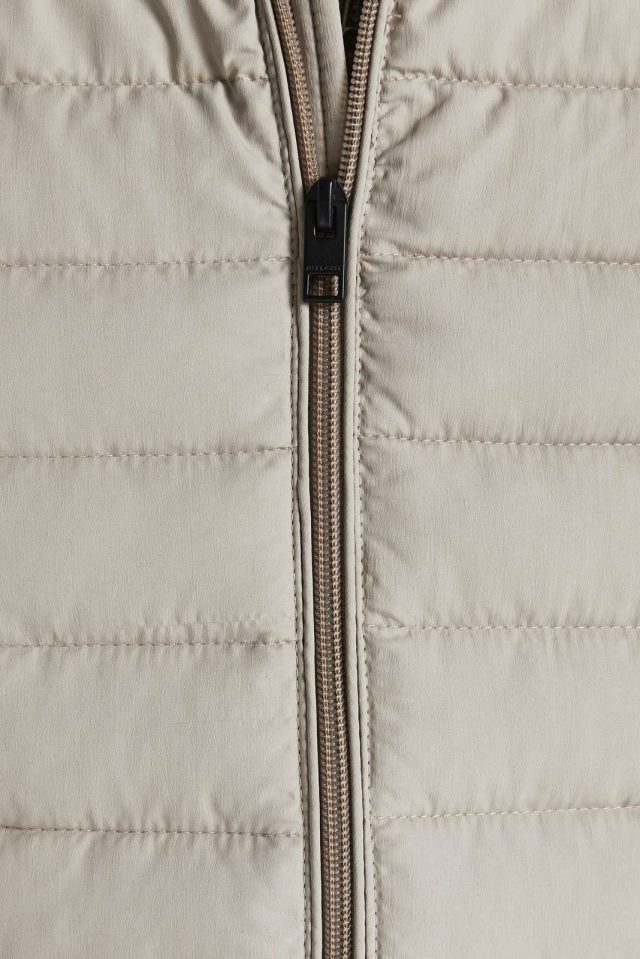 FallWinter2022_3900188_12211132_5-jackjones