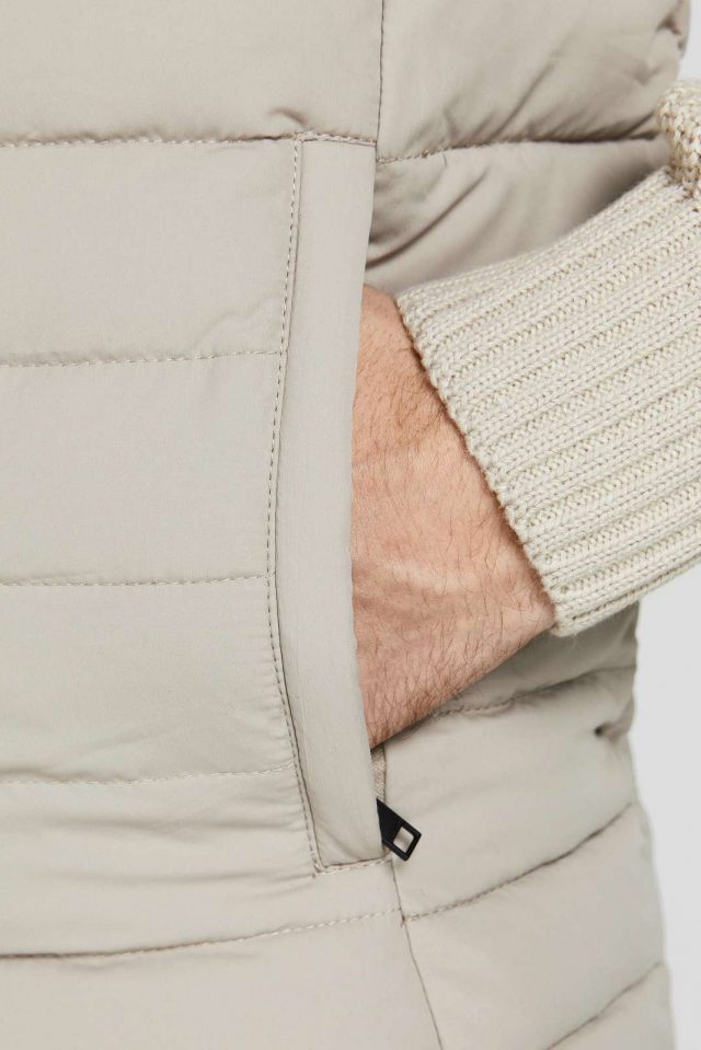 FallWinter2022_3900188_12211132_6-jackjones