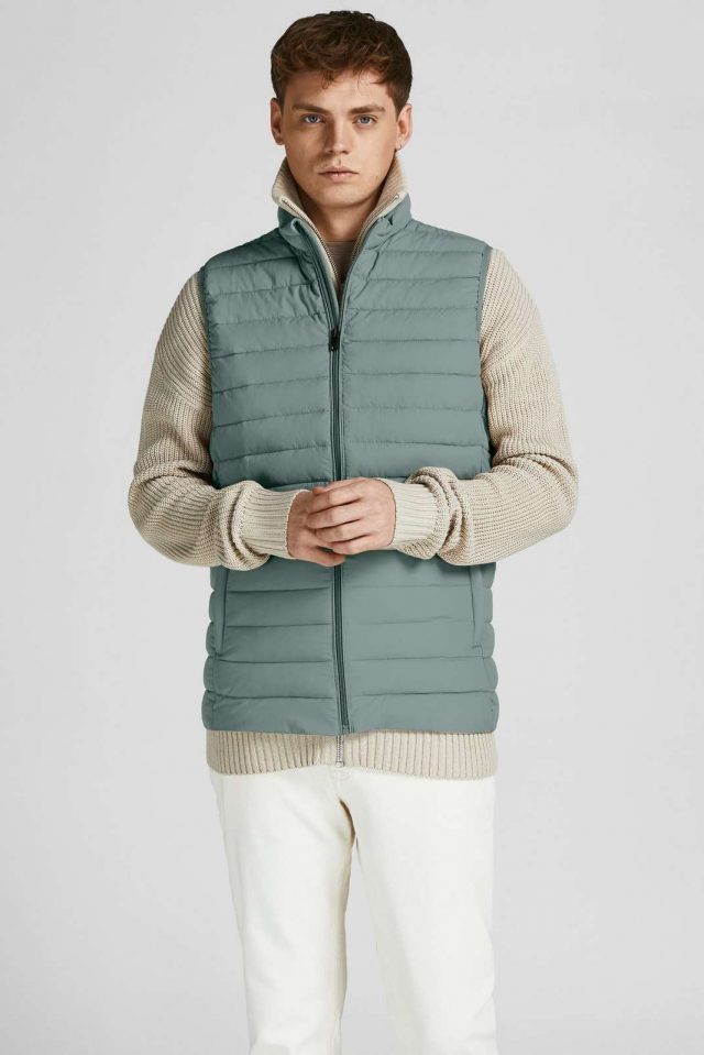 FallWinter2022_3910311_12211132_2-jackjones