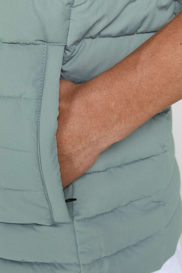 FallWinter2022_3910311_12211132_6-jackjones