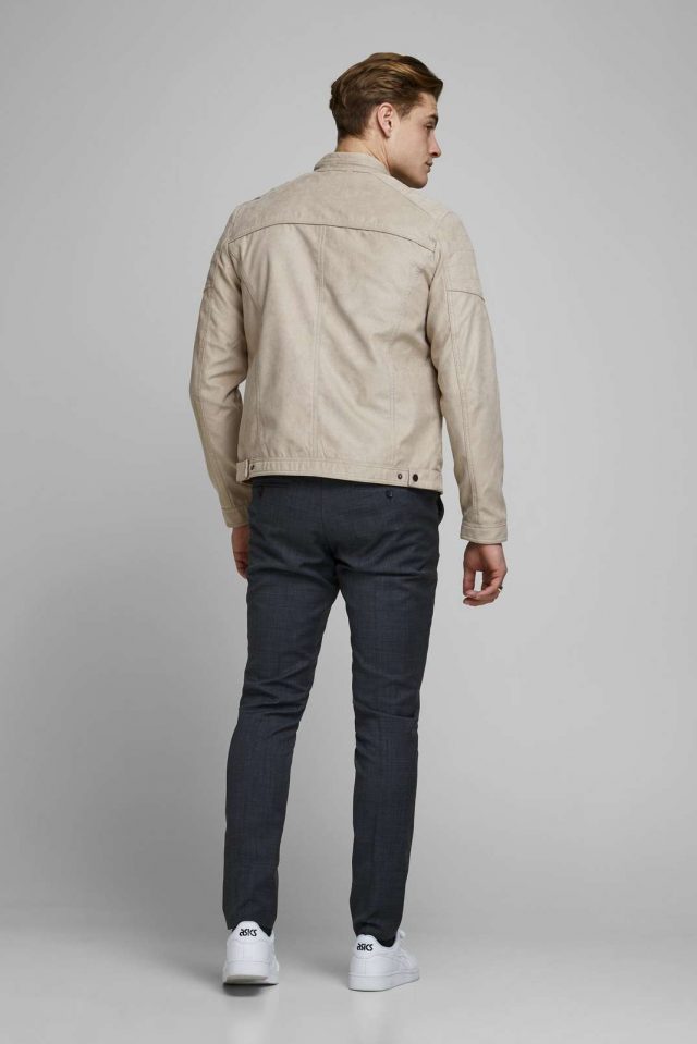 NOOS2019_3373922_12147218_4-jackjones