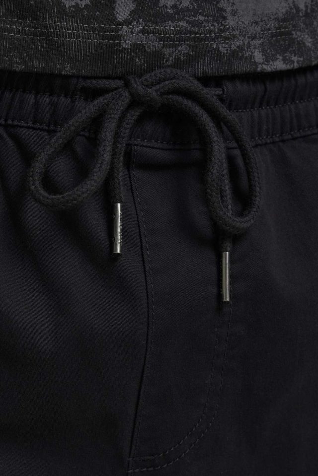 NOOS2020_3526417_12182548_6-jackjones