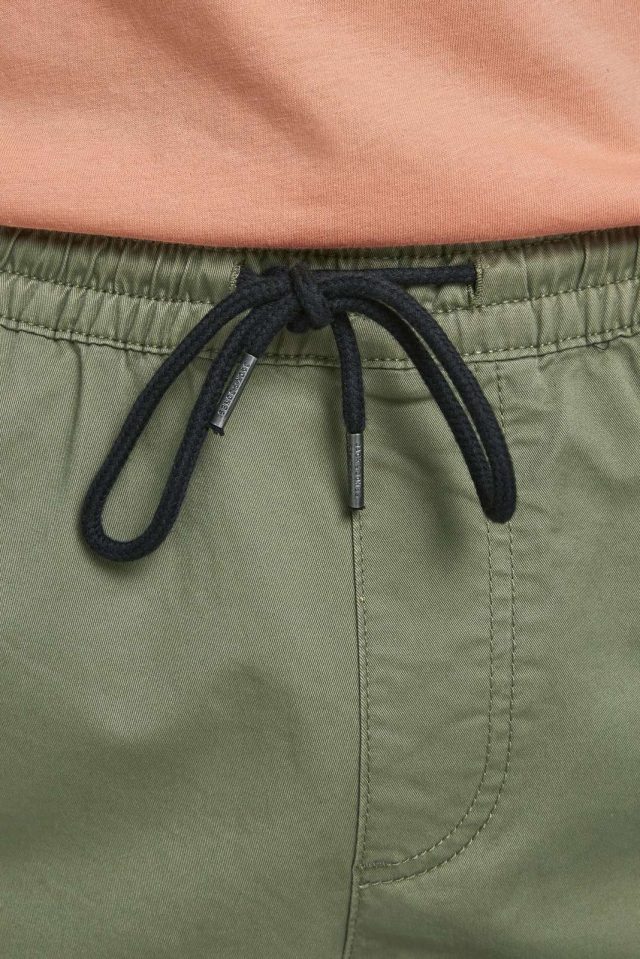 NOOS2020_3526423_12182546_7-jackjones